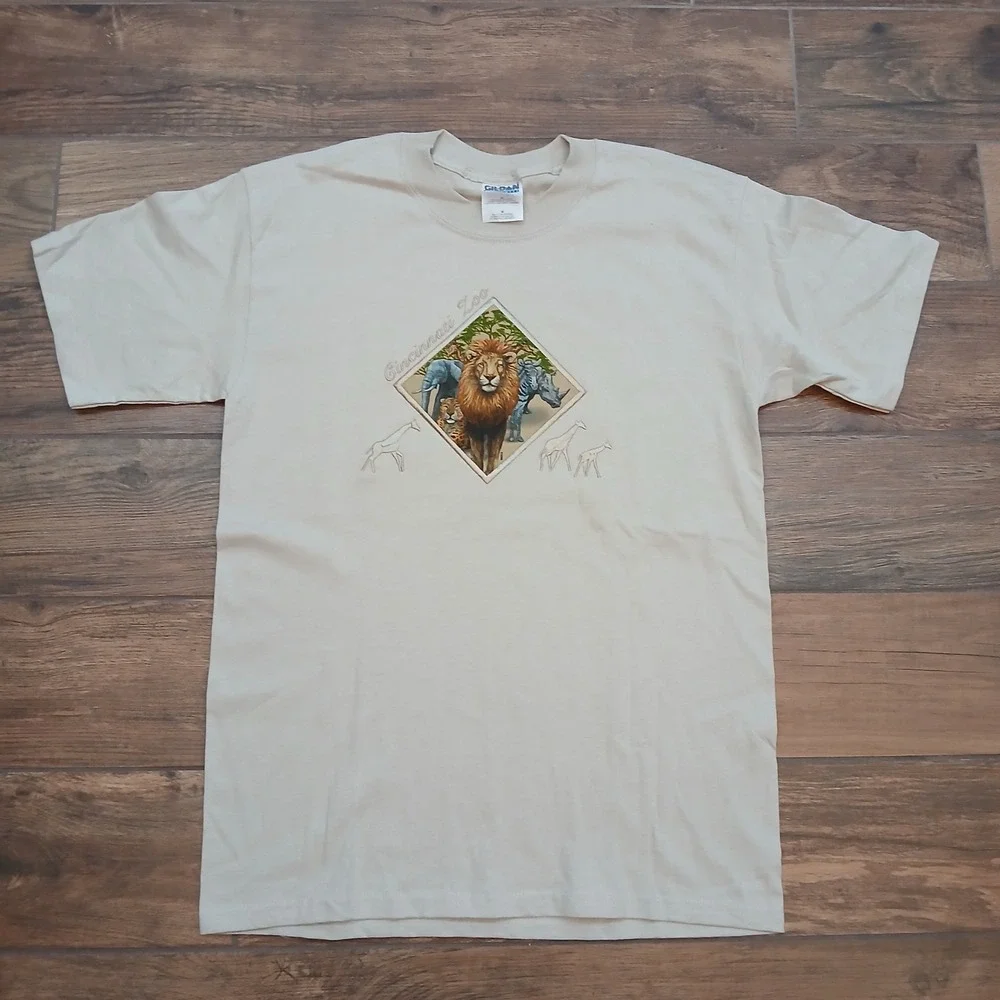 Cincinnati Zoo Shirt Mens Large Tan Lion Embroidered‎ Gildan Ultra Cotton Animal